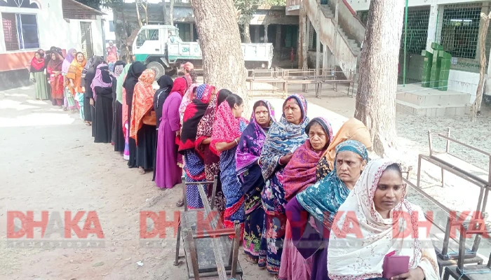উৎসবমুখর পরিবেশে সারাদেশে ভোটগ্রহণ সম্পন্ন : গণনার প্রস্তুতি চলছে
