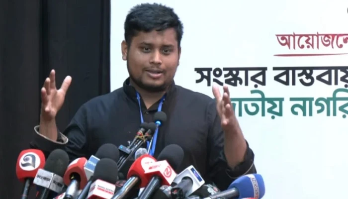 সরকারের অনেক মুড সুইং হয় : হাসনাত আবদুল্লাহ