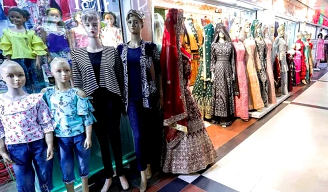 ১২ মে থেকে দোকানপাট-শপিংমল খোলা রাত ১০টা পর্যন্ত