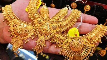 আবারও বাড়ল সোনার দাম