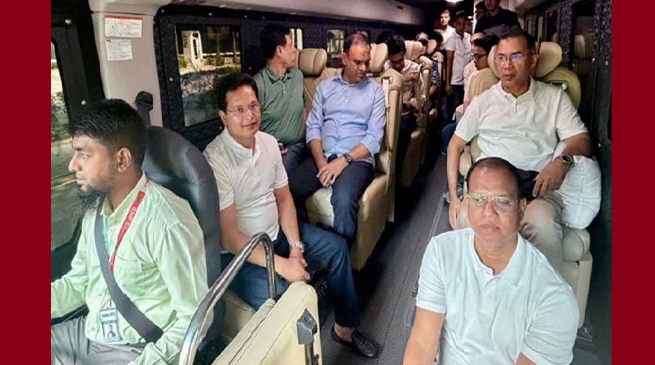 চাঁদপুরের পথে প্রধানমন্ত্রী