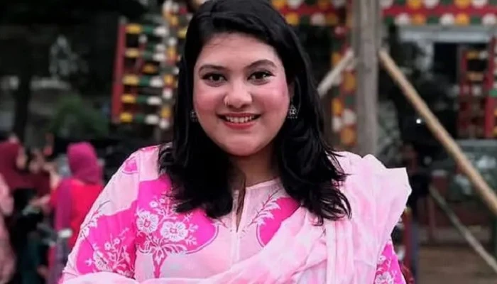 কারিনা কায়সার মারা গেছেন