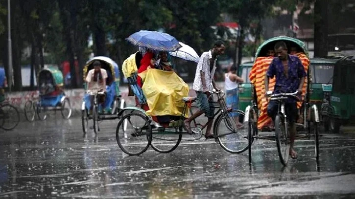 ঢাকায় ঝুম বৃষ্টি