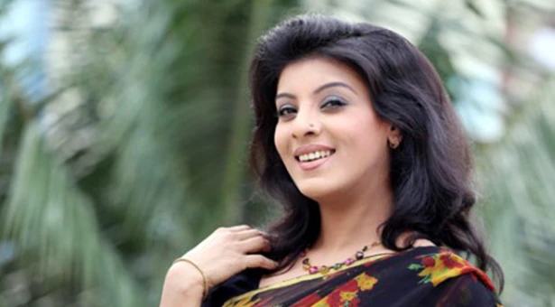 ঈদে ওয়েব ফিল্ম নিয়ে আসছেন মৌ