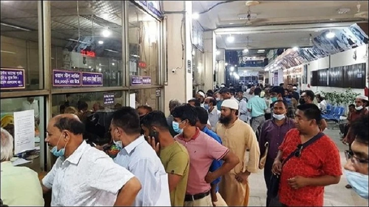 আজও সীমিত পরিসরে ব্যাংক খোলা