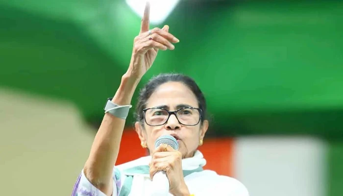 দলের সব কমিটি ভেঙে দিলো তৃণমূল কংগ্রেস