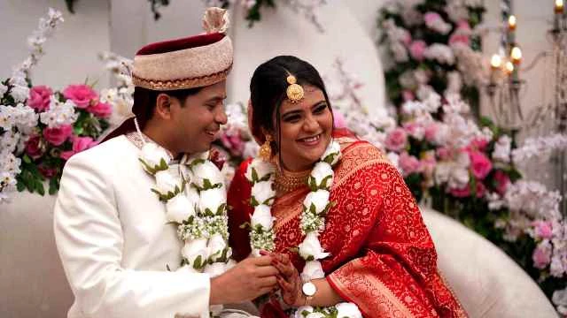 বিয়ে করেছেন দীপ্তি চৌধুরী, বর ঢাবির শিক্ষক