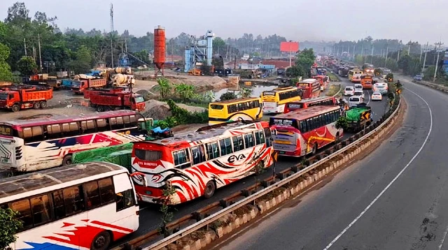 ঢাকা-টাঙ্গাইল মহাসড়কে ১৮ কিলোমিটার যানজট