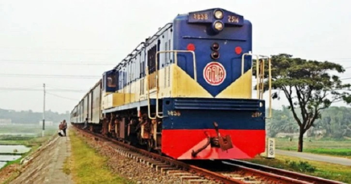 ঢাকা-চট্টগ্রাম রুটে ট্রেন চলাচল বন্ধ