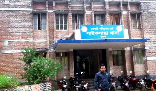 খুলনায় ‘গণপিটুনিতে’ যুবক নিহত