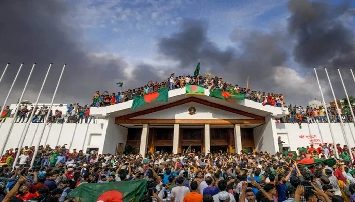 জুলাই শহীদ পরিবারকে মাসিক ২০ হাজার টাকা ভাতার প্রস্তাব