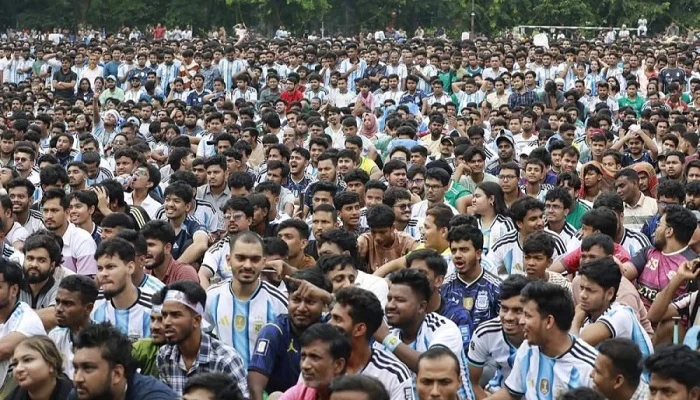 বিশ্বকাপ উপলক্ষে ঢাবিতে বহিরাগতদের প্রবেশে নিষেধাজ্ঞা