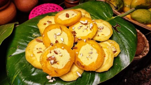 মজাদার পাকা আমের মালাই কুলফি