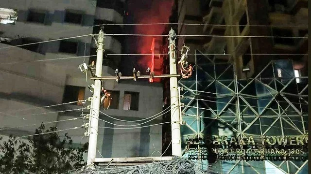কাঁটাবনে আবাসিক ভবনে আগুনে দুজনের মৃত্যু