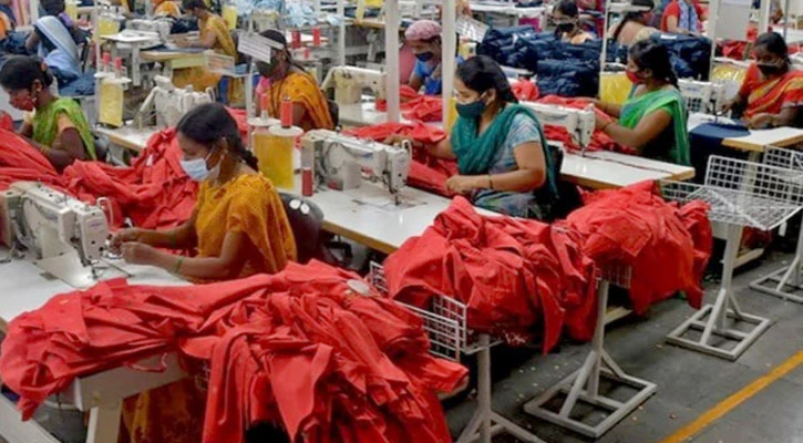 বাংলাদেশের তৈরি পোশাকে কমেছে রপ্তানি আয়