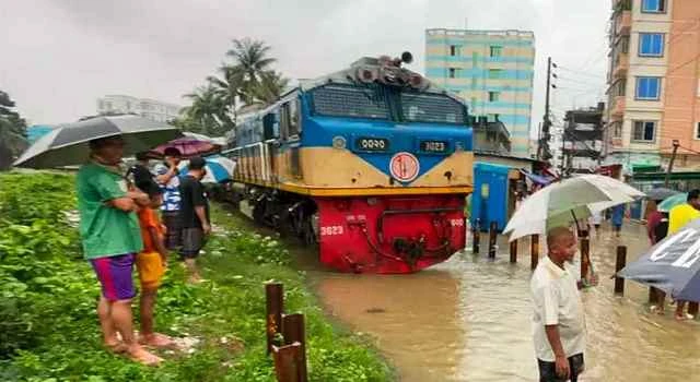 কক্সবাজার রুটে ট্রেন চলাচল বন্ধ