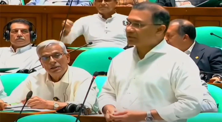 সরকার টেকসই পুঁজিবাজার গঠনের উদ্যোগ গ্রহণ করেছে: প্রধানমন্ত্রী