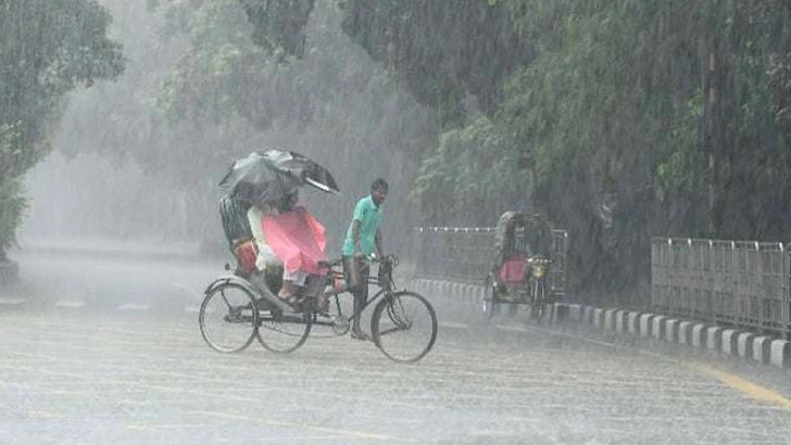 দেশজুড়ে আজও অতিভারী বৃষ্টির শঙ্কা