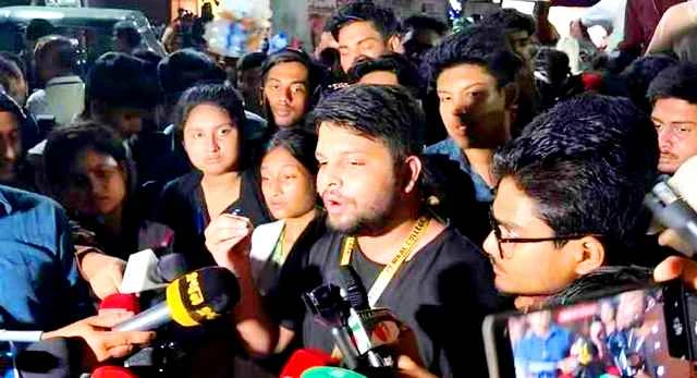 এক দফা ও সময় বেঁধে দিয়ে শাহবাগ ছাড়লেন শিক্ষার্থীরা