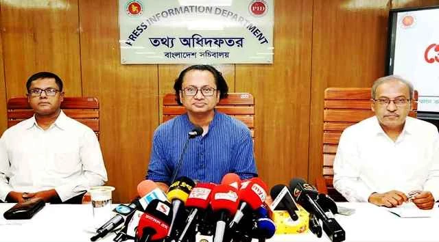 সরকার সাইবার বুলিংয়ের বিরুদ্ধে কঠোর অবস্থান নিয়েছে: তথ্য উপদেষ্টা
