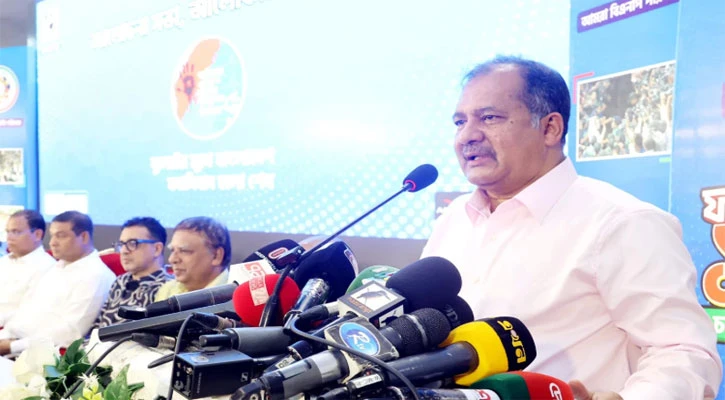 চক্রান্ত না করে দেশ গড়ার কাজে আত্মনিয়োগ করতে হবে: তথ্যমন্ত্রী