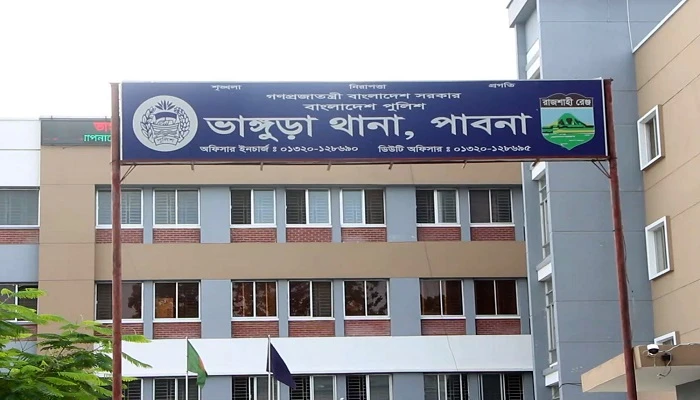 পাবনায় বৃদ্ধের বিরুদ্ধে শিশুকে ধর্ষণচেষ্টার অভিযোগ
