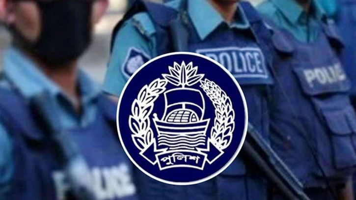 বোমা হামলার আশঙ্কায় দেশজুড়ে সতর্কতা, পুলিশ বলছে ‘গুজব’