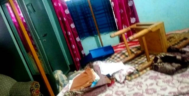 শাহজাদার সেনবাগের গ্রামের বাড়িতে চুরি