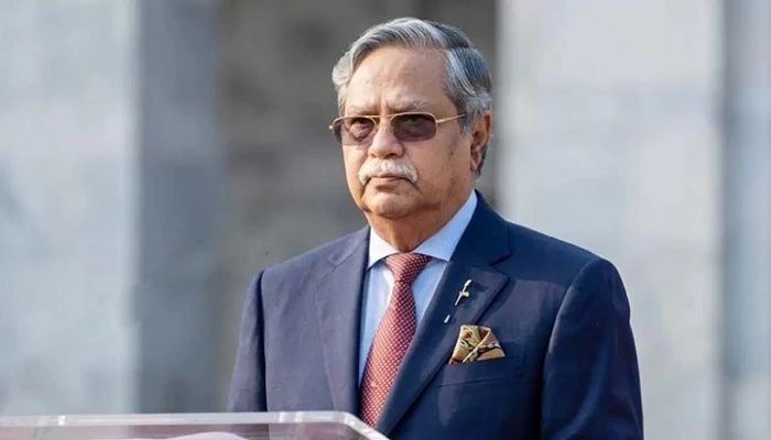 দুদিন ধরে ‘হাঁটতে পারছেন না’ সাবেক রাষ্ট্রপতি