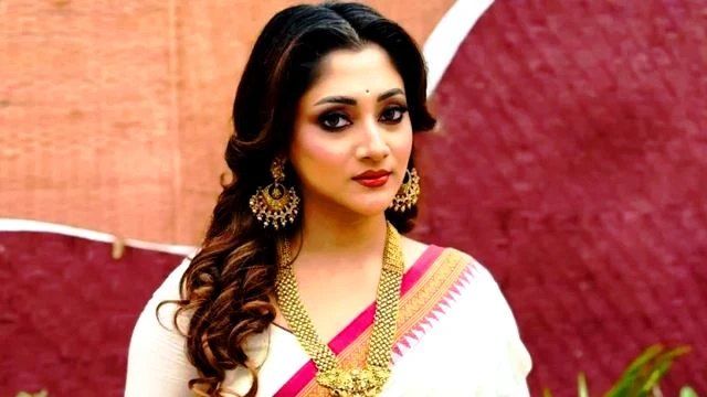 ব্যবসায়ীর সঙ্গে পূজা চেরীর বিয়ের গুঞ্জন!