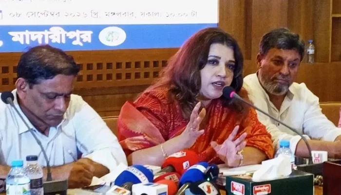 শেখ হাসিনাকে ফেরত পাঠালেই গ্রেপ্তার: শামা ওবায়েদ