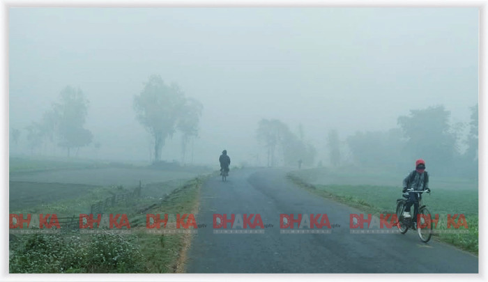 কুড়িগ্রামে দেখা নেই সূর্যের, বিপর্যস্ত হয়ে পড়েছে জনজীবন 